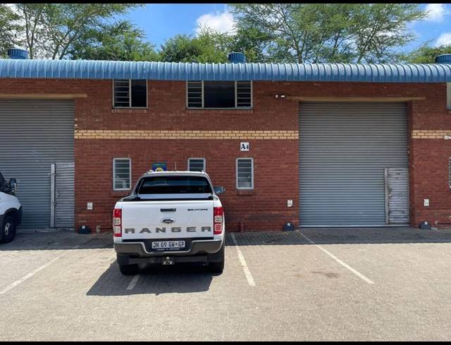 INDUSTRIAL PROPERTY TO RENT IN HENNOPSPARK